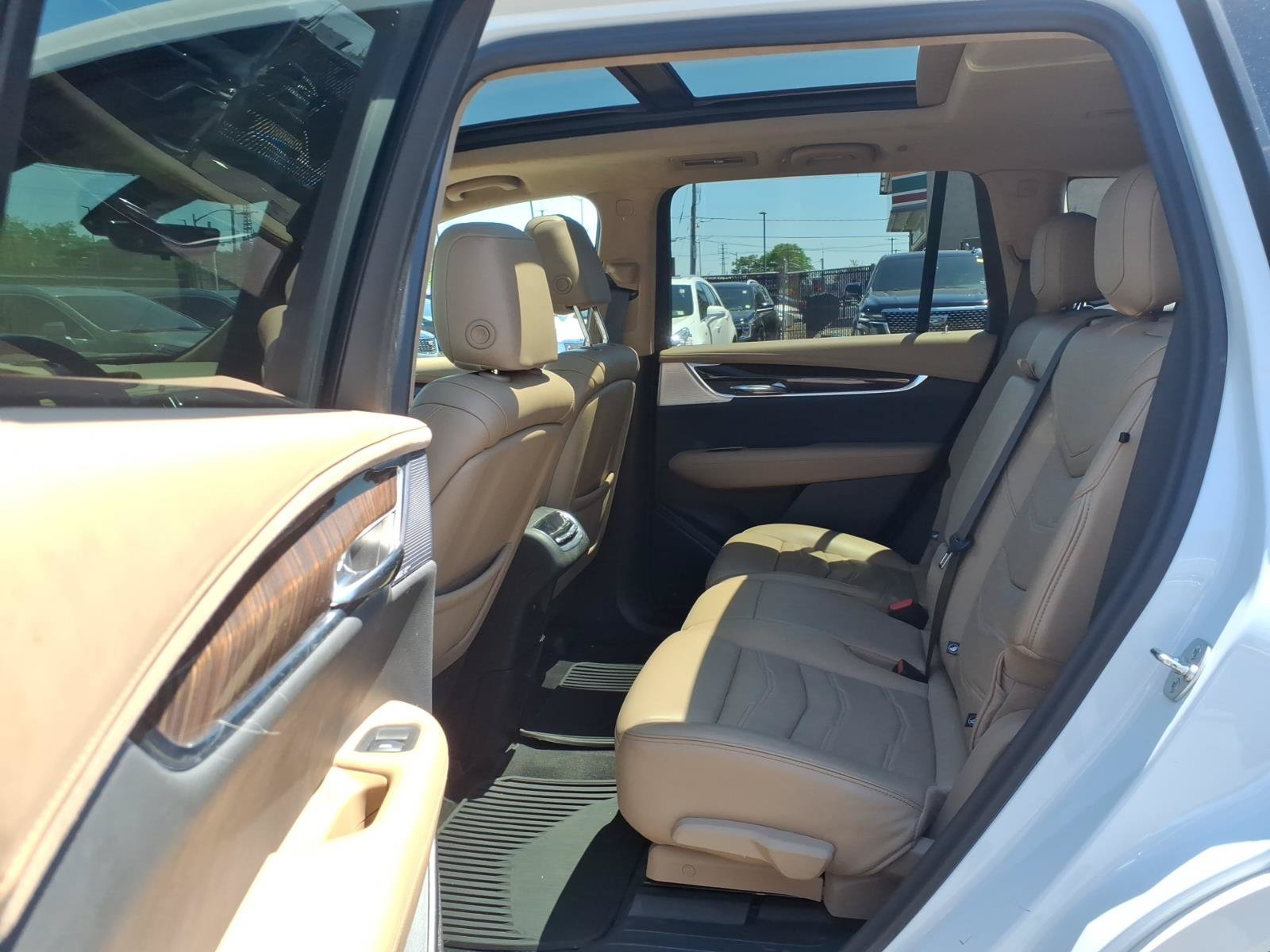 Certified 2024 Cadillac XT6 Sport w/ Platinum Package AWD/4WD image 18
