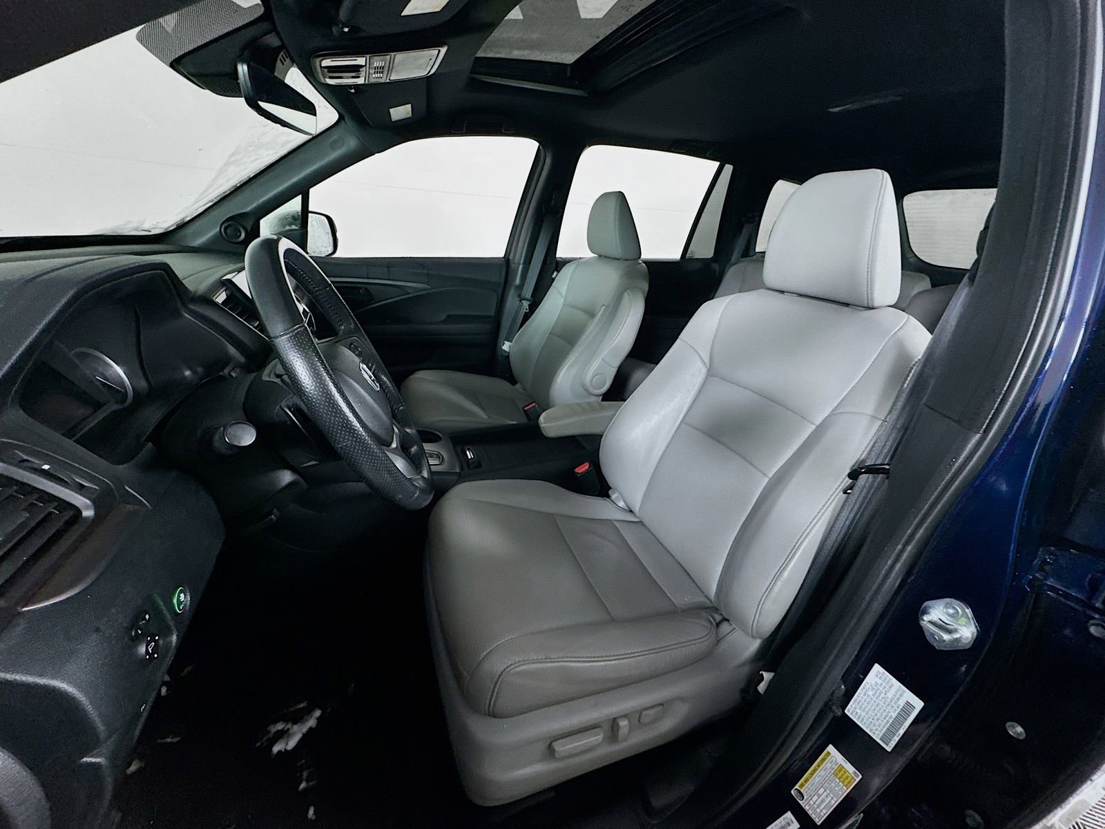 Used 2022 Honda Passport EX-L image 12