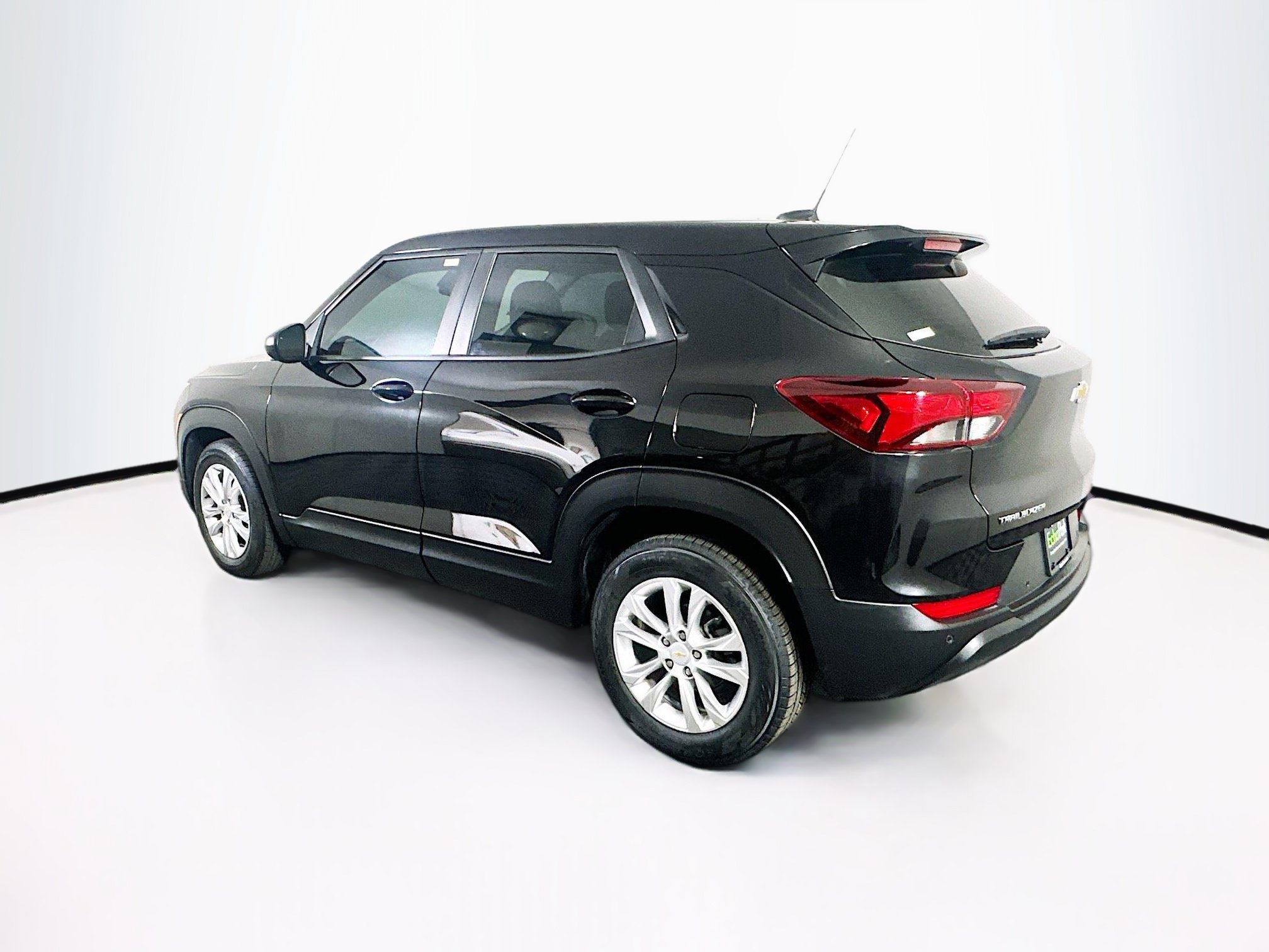 Used 2023 Chevrolet TrailBlazer LS FWD image 5