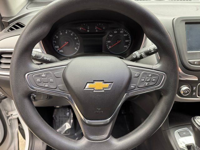 Used 2018 Chevrolet Equinox LT image 12