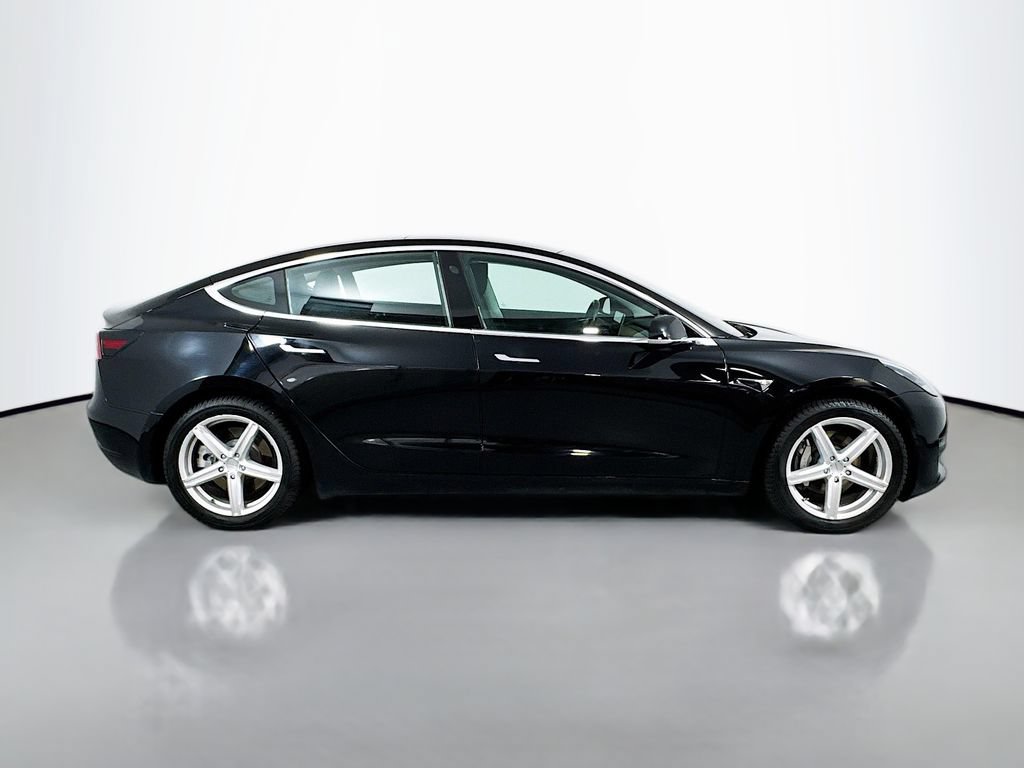 Used 2018 Tesla Model 3 Long Range RWD image 5