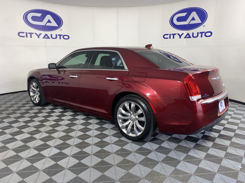 Used 2019 Chrysler 300 Limited image 5