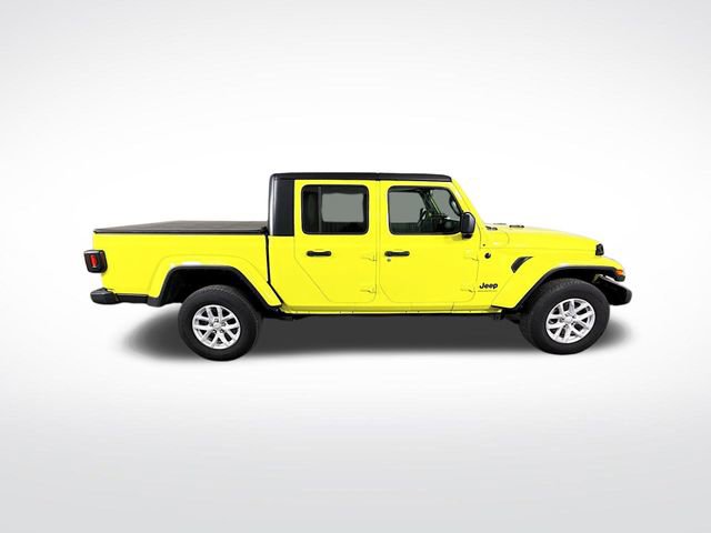 Used 2023 Jeep Gladiator Sport image 8