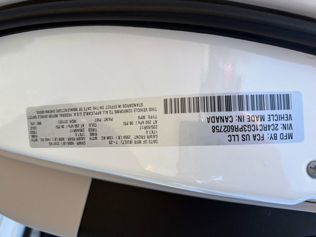 Used 2023 Chrysler Voyager LX image 28