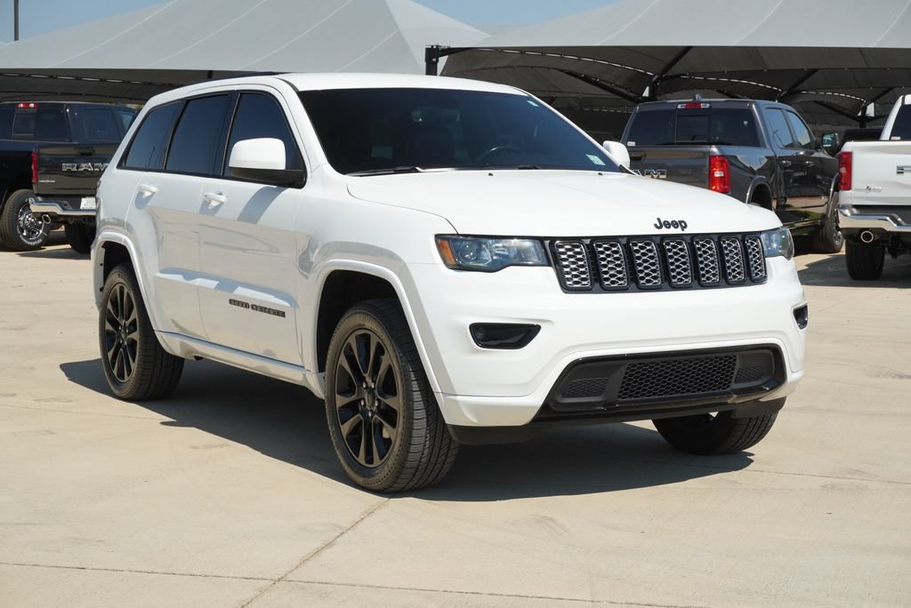 Used 2019 Jeep Grand Cherokee Altitude RWD image 7