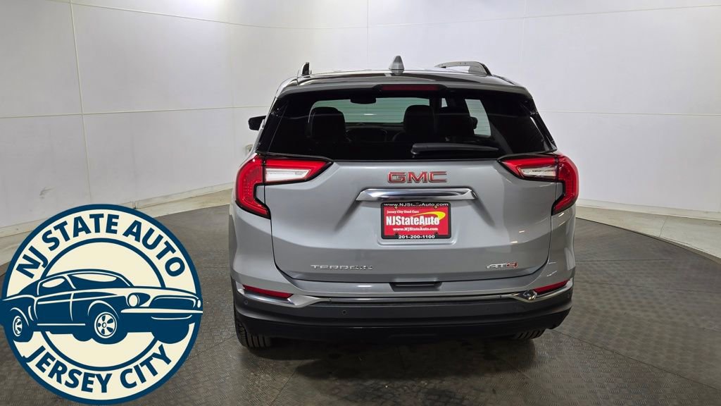 Used 2023 GMC Terrain AT4 image 6