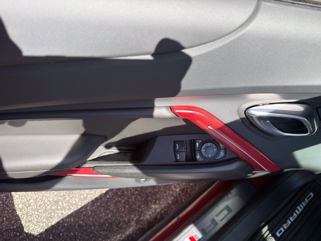 Used 2023 Chevrolet Camaro LT w/ Technology Package RWD image 8