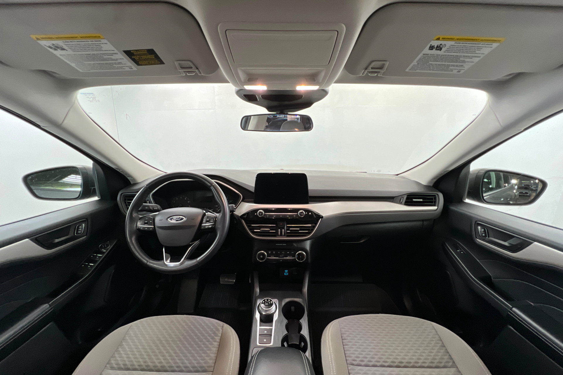 Used 2022 Ford Escape SE w/ Cold Weather Package image 10