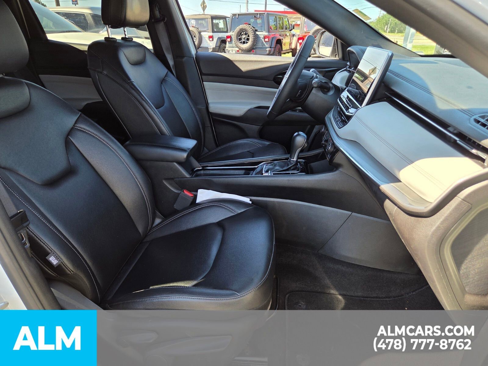 Used 2025 Jeep Compass Limited AWD/4WD image 15