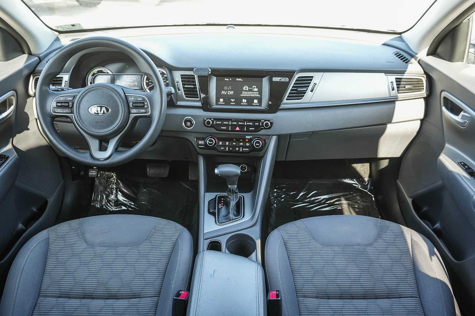 Used 2019 Kia Niro LX FWD image 12