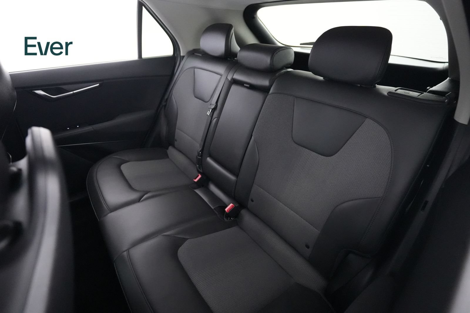 Used 2024 Kia Niro Wind w/ Wind Preserve Package FWD image 24