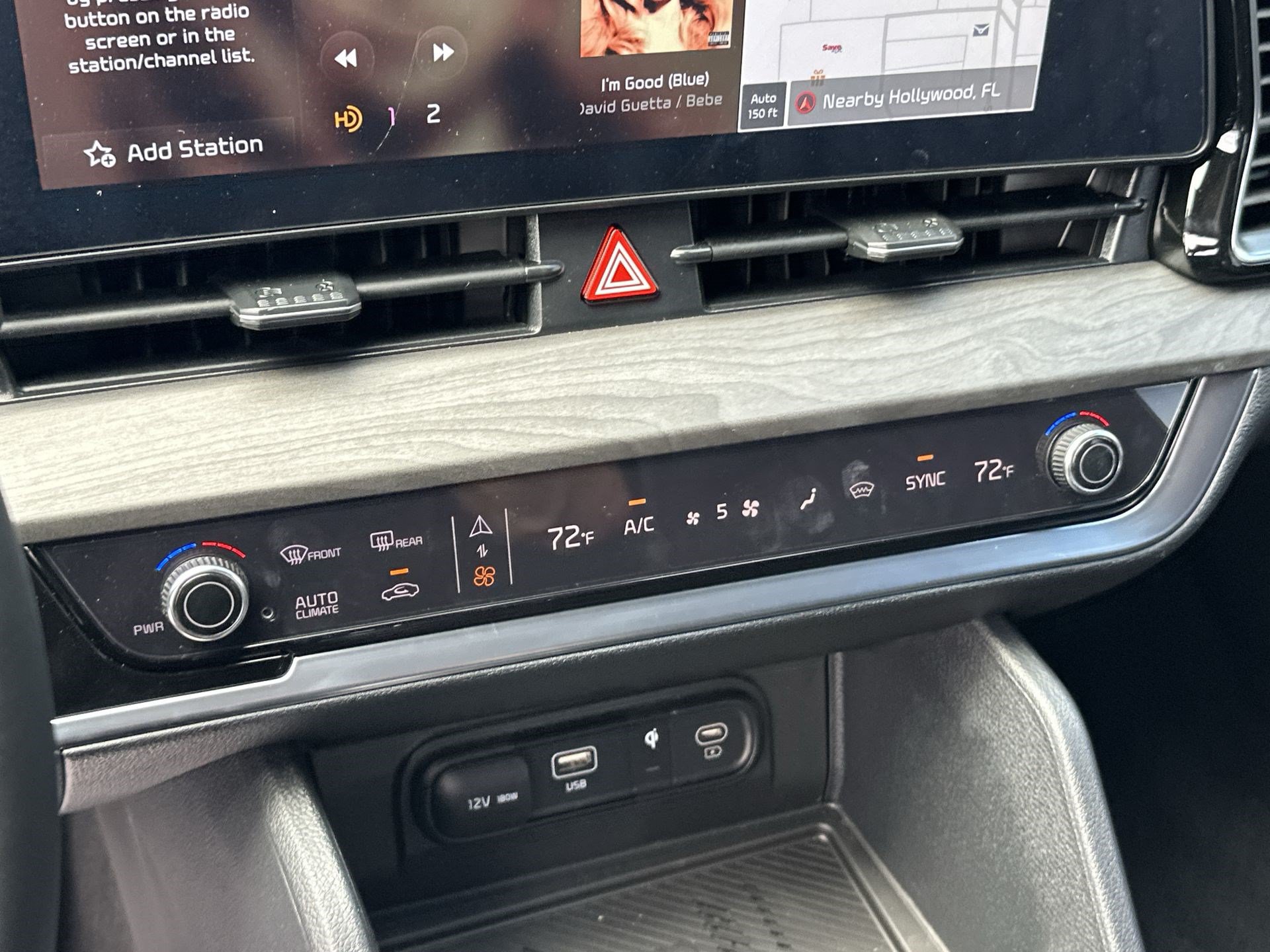 Certified 2025 Kia Sportage X-Pro Prestige AWD/4WD image 16