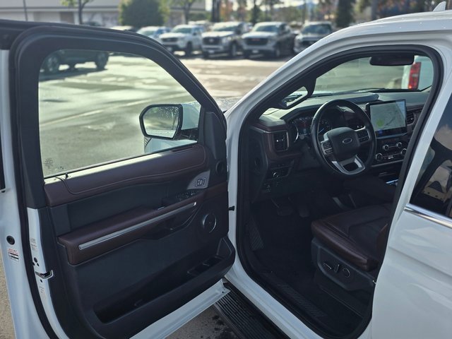 Used 2024 Ford Expedition Max Limited image 37