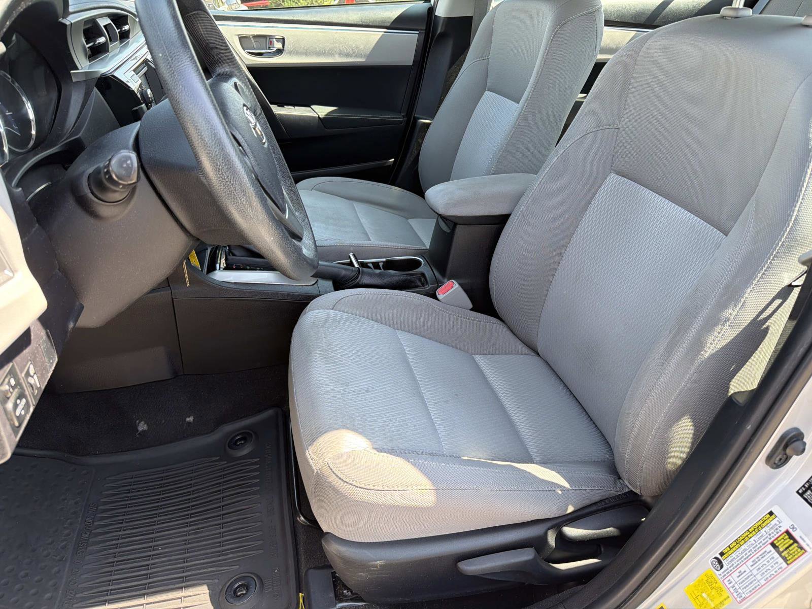 Used 2016 Toyota Corolla LE image 17