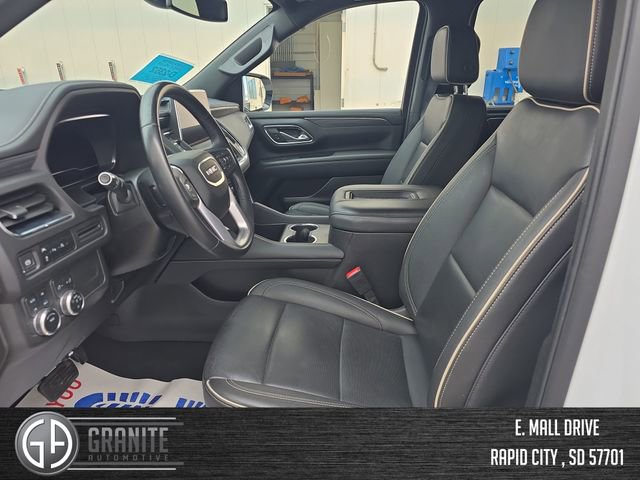 Used 2024 GMC Yukon XL SLT AWD/4WD image 9