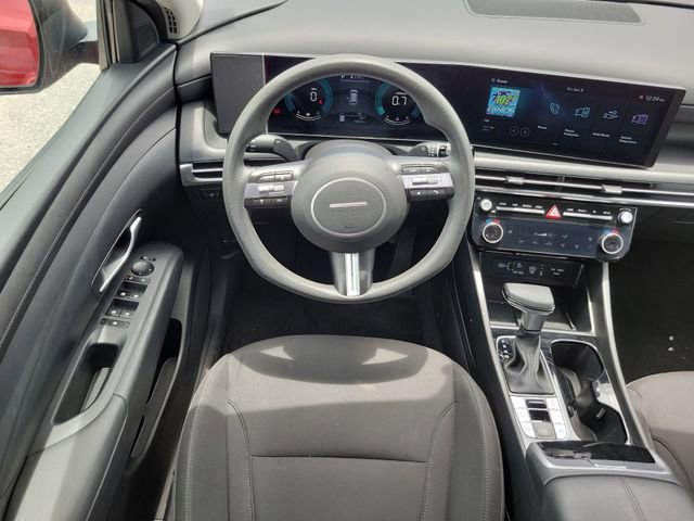 Used 2025 Hyundai Tucson SEL FWD image 14