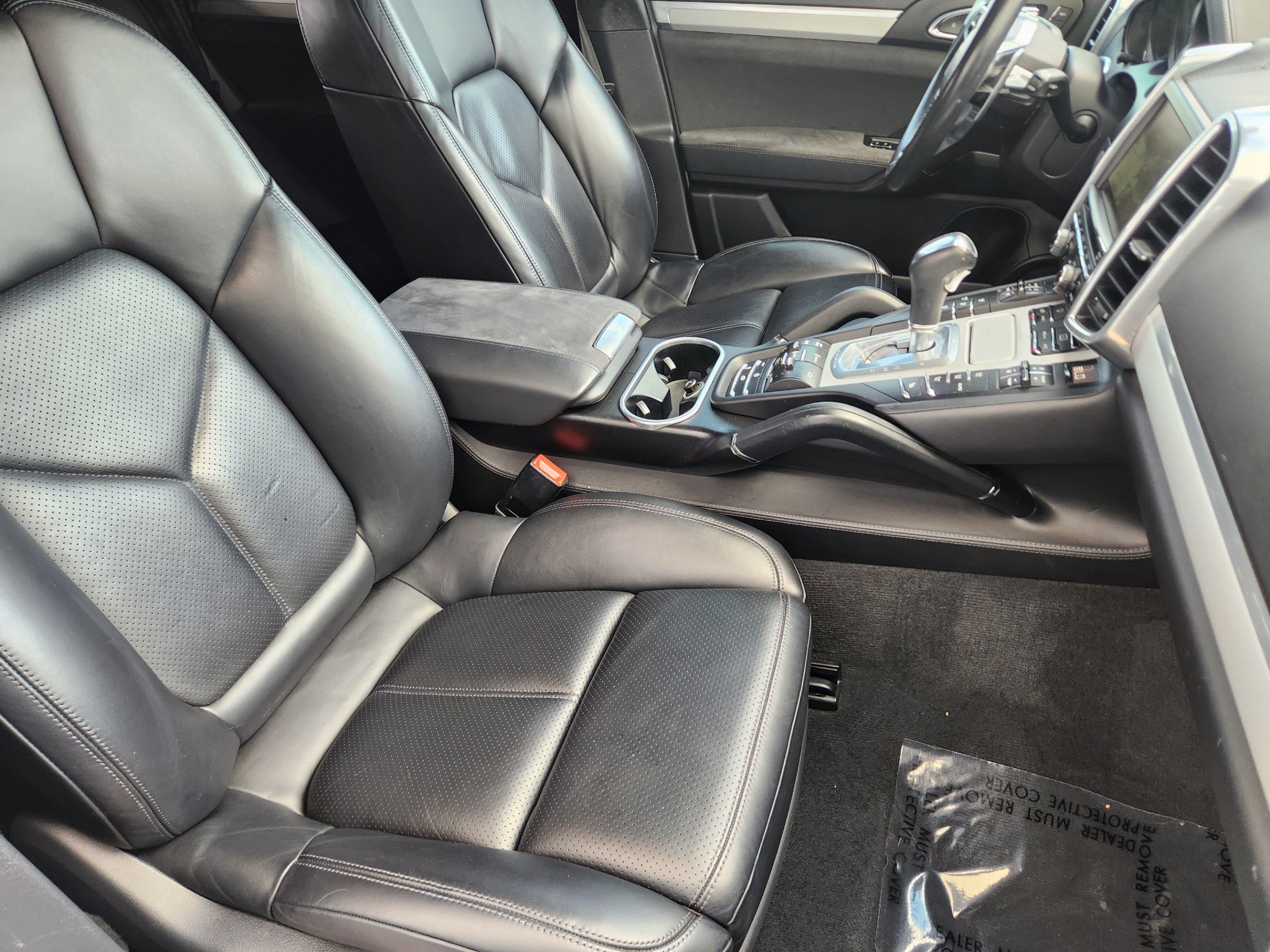 Used 2016 Porsche Cayenne GTS AWD/4WD image 8