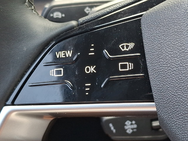 Used 2025 Audi Q5 Premium Plus w/ Premium Plus AWD/4WD image 23