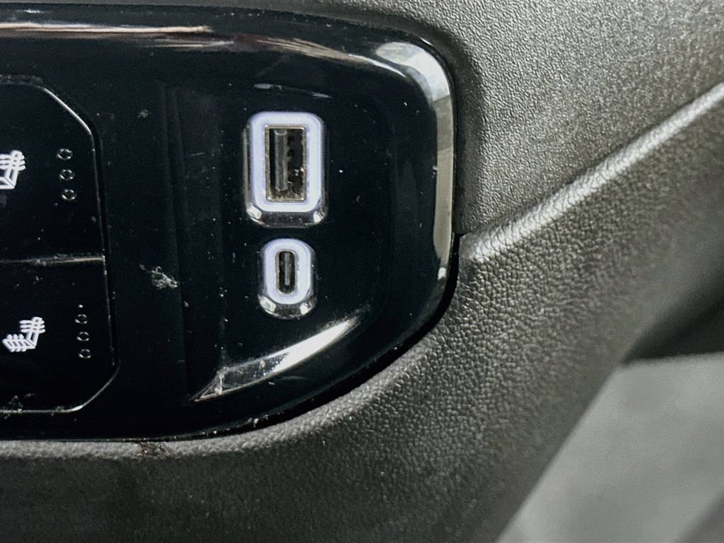Used 2024 GMC Sierra 1500 Elevation w/ LPO, Elevation Black Package AWD/4WD image 31