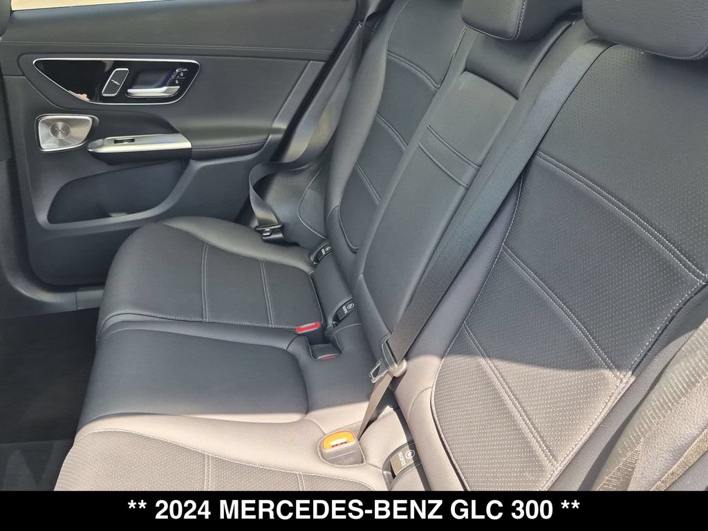 Certified 2024 Mercedes-Benz GLC 300 4MATIC image 3