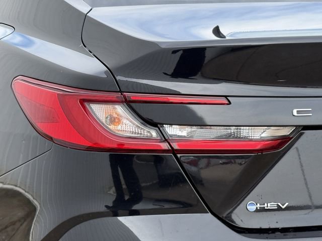 Used 2025 Toyota Camry LE image 6