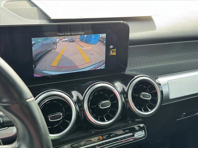 Used 2023 Mercedes-Benz GLB 250 4MATIC image 14