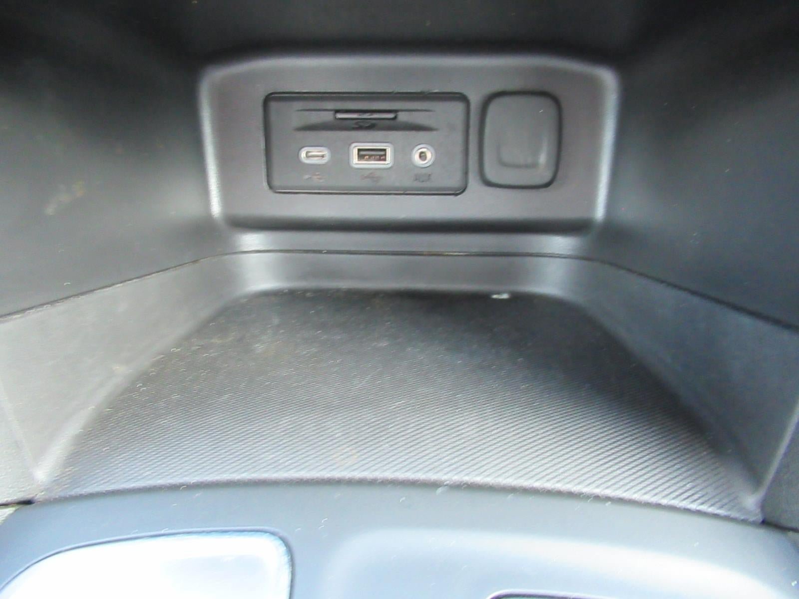 Used 2022 Chevrolet Equinox LT FWD image 27