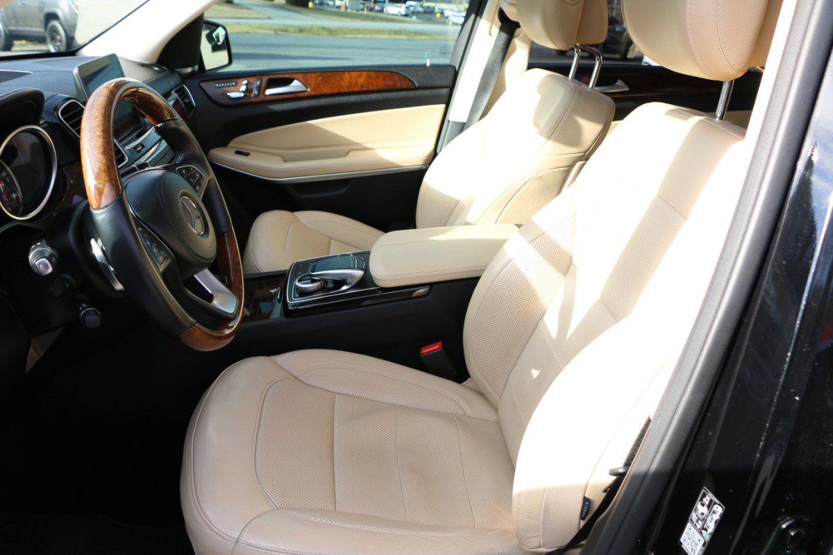 Used 2019 Mercedes-Benz GLS 550 4MATIC image 27