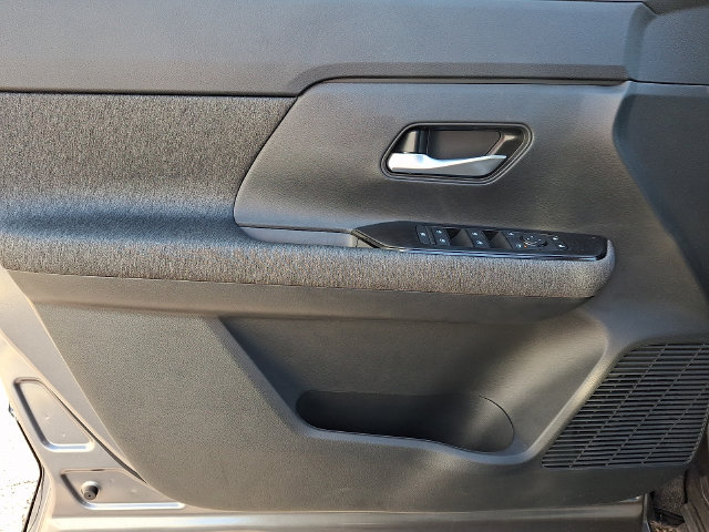 New 2027 Nissan Kicks SV w/ SV Premium Package FWD image 10