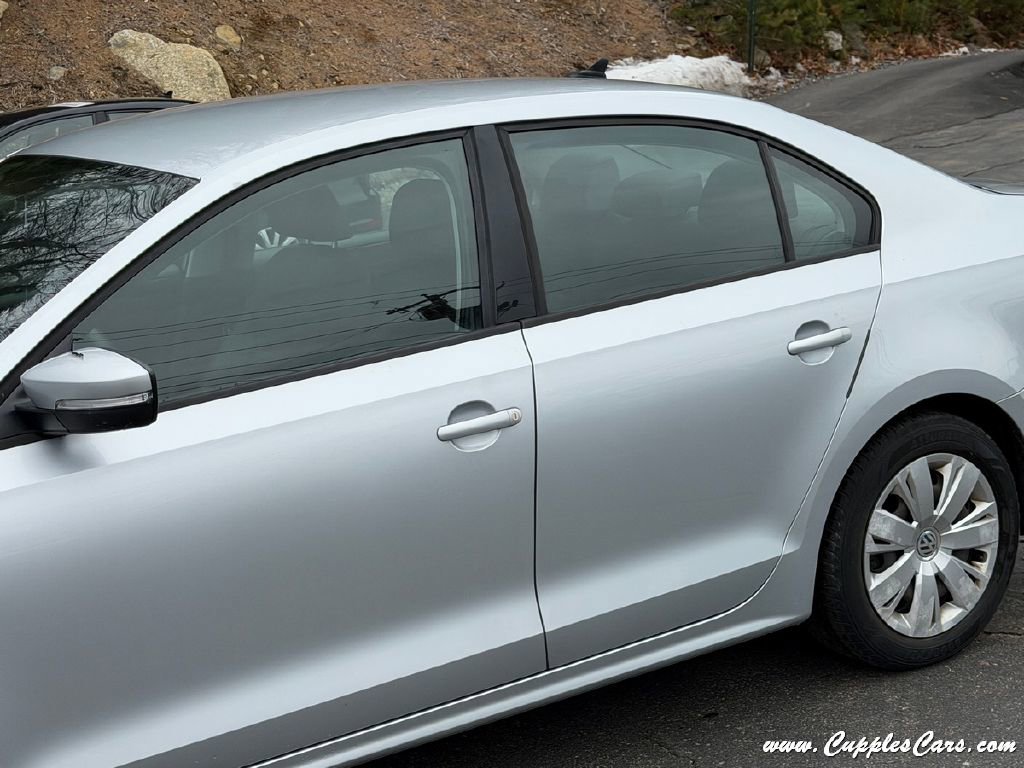Used 2014 Volkswagen Jetta SE FWD image 32