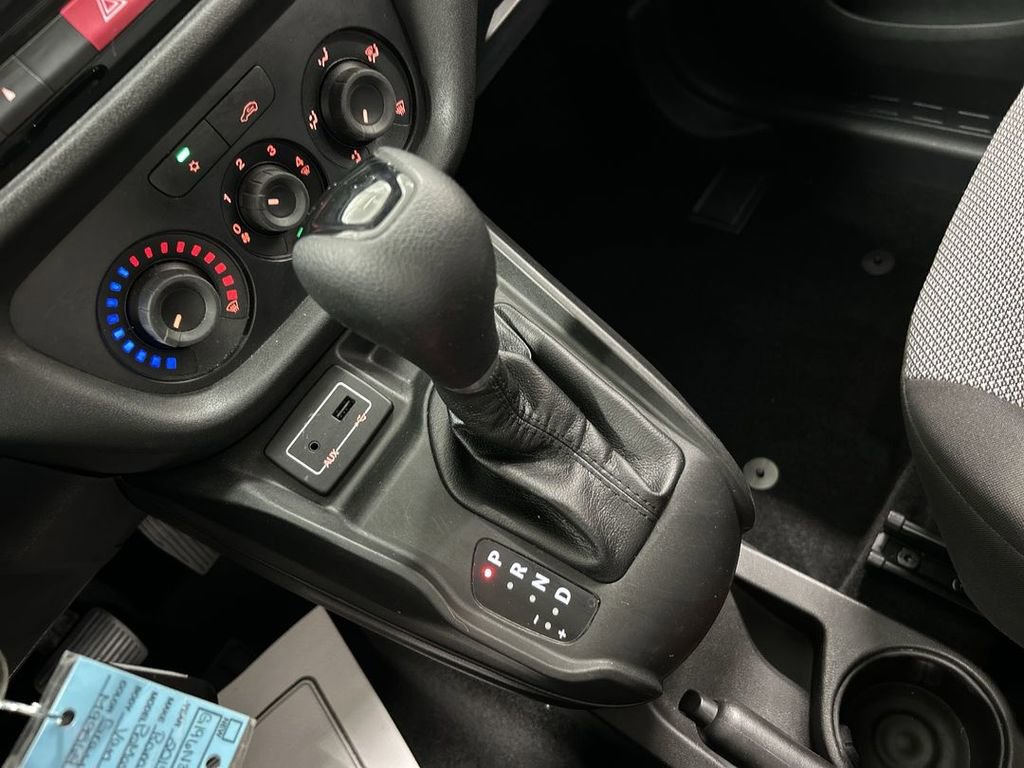 Used 2019 RAM ProMaster City Tradesman FWD image 17