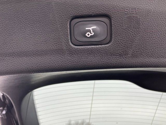 Used 2024 Ford Edge Titanium image 26