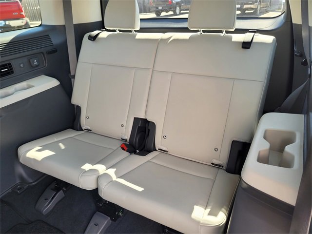 Used 2024 Hyundai Santa Fe Calligraphy image 24