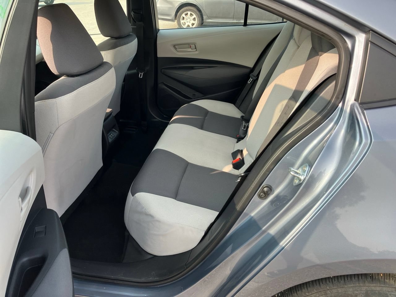 Used 2025 Toyota Corolla LE FWD image 8
