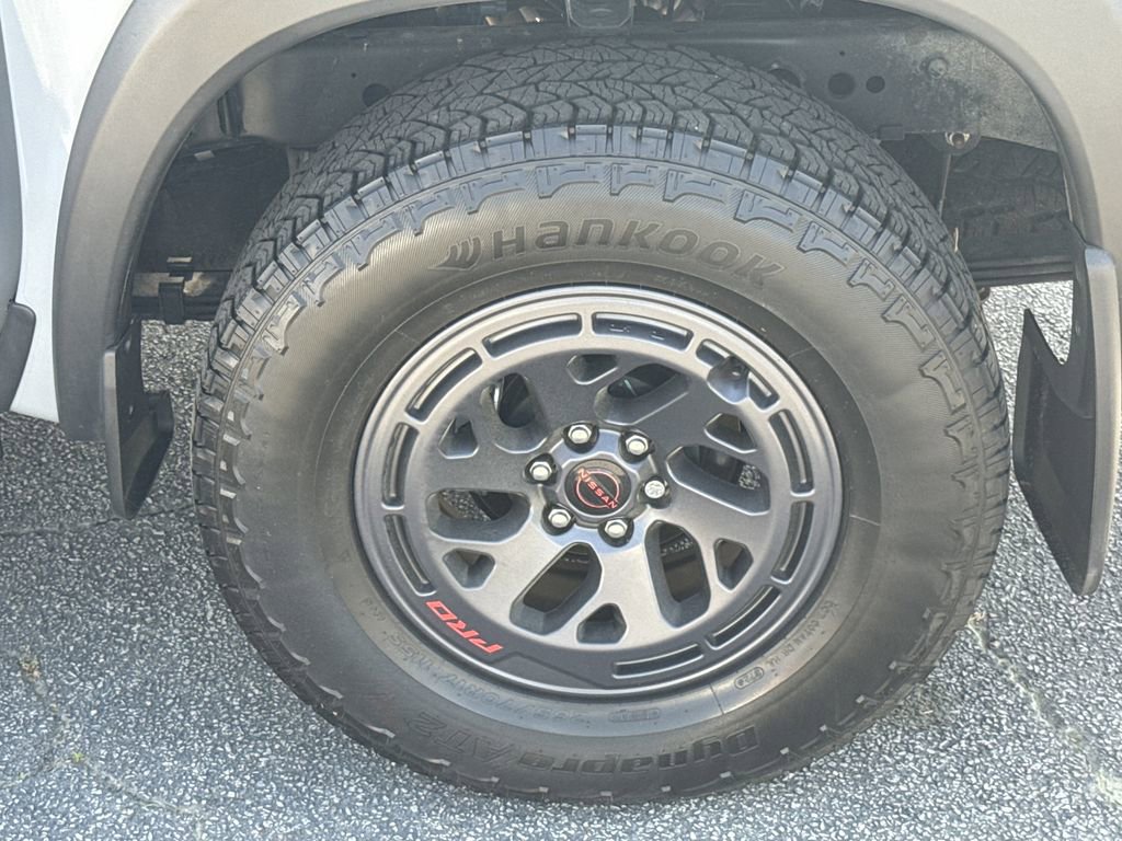 Used 2025 Nissan Frontier PRO-4X w/ Pro Convenience Package image 19