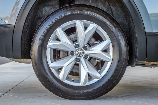 Used 2019 Volkswagen Atlas SE w/ Towing Package image 14
