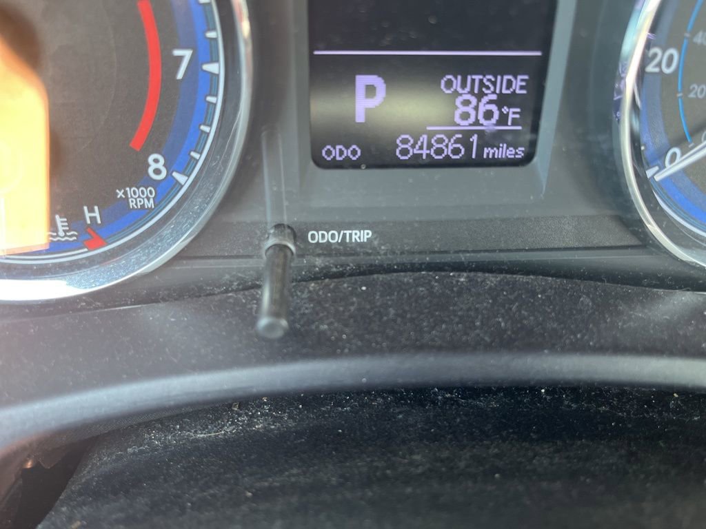 Used 2019 Toyota Corolla LE FWD image 19