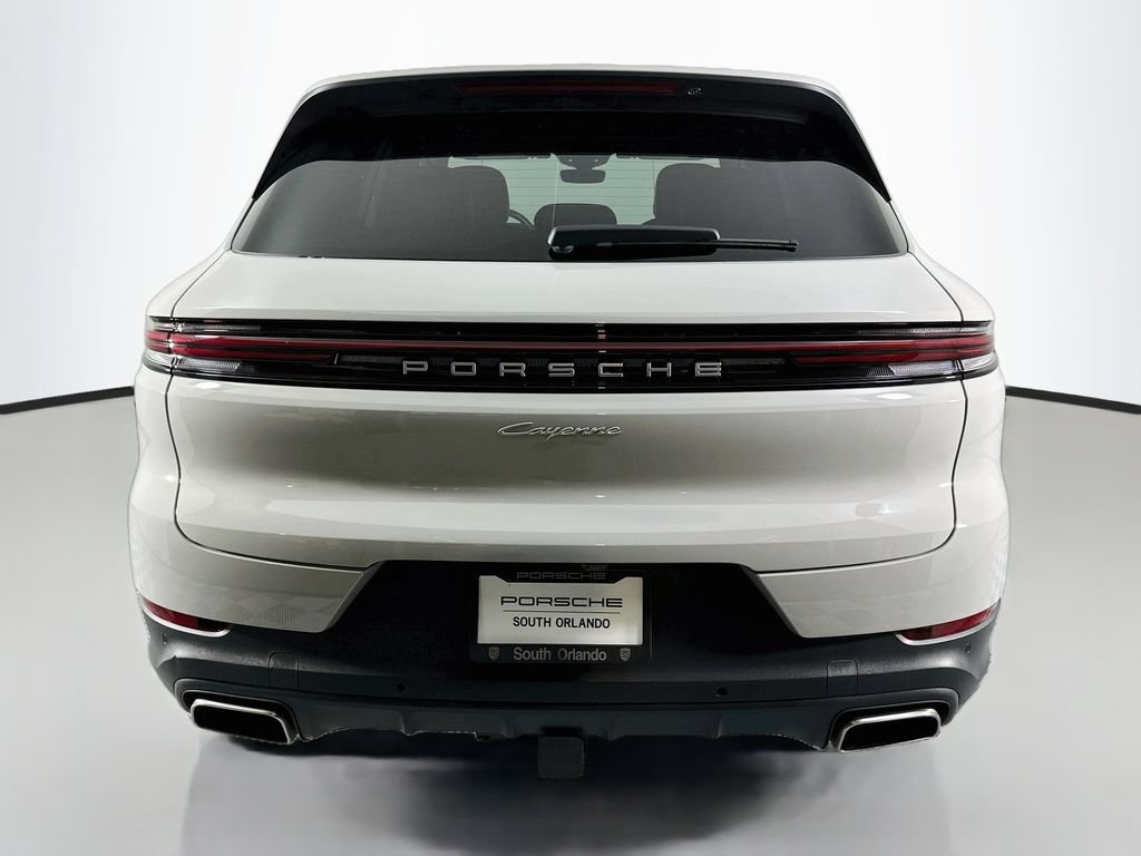 Certified 2024 Porsche Cayenne AWD/4WD image 10