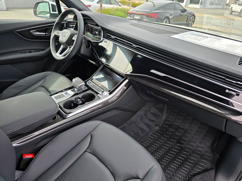 New 2026 Audi Q7 2.0T Premium image 12