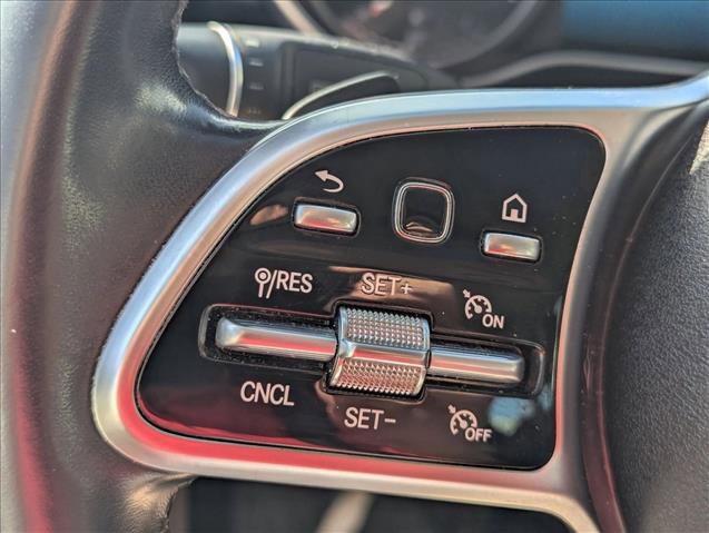 Used 2019 Mercedes-Benz C 300 4MATIC Sedan image 9