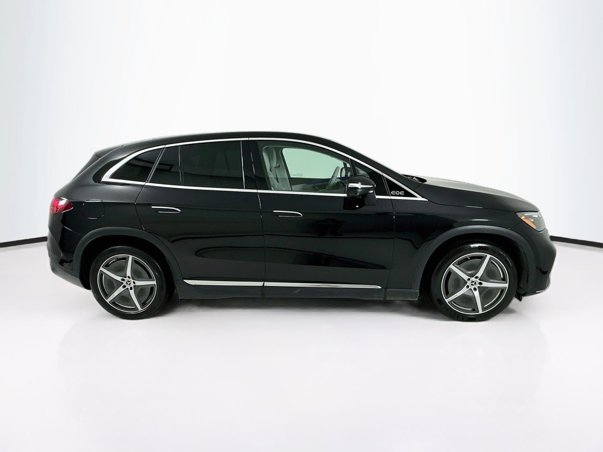 Certified 2023 Mercedes-Benz EQE 500 4MATIC SUV image 9