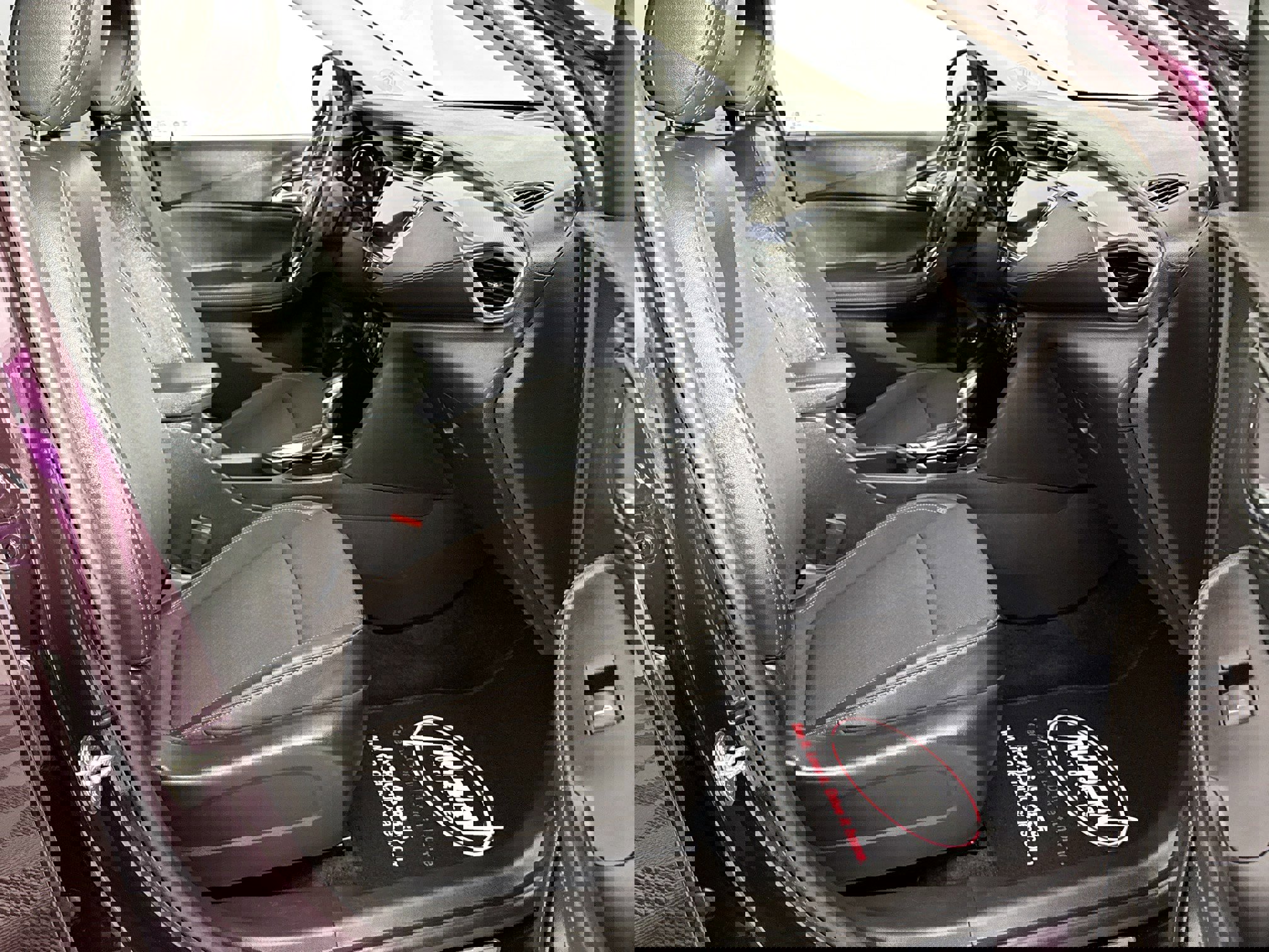 Used 2020 Buick Encore GX Select image 32