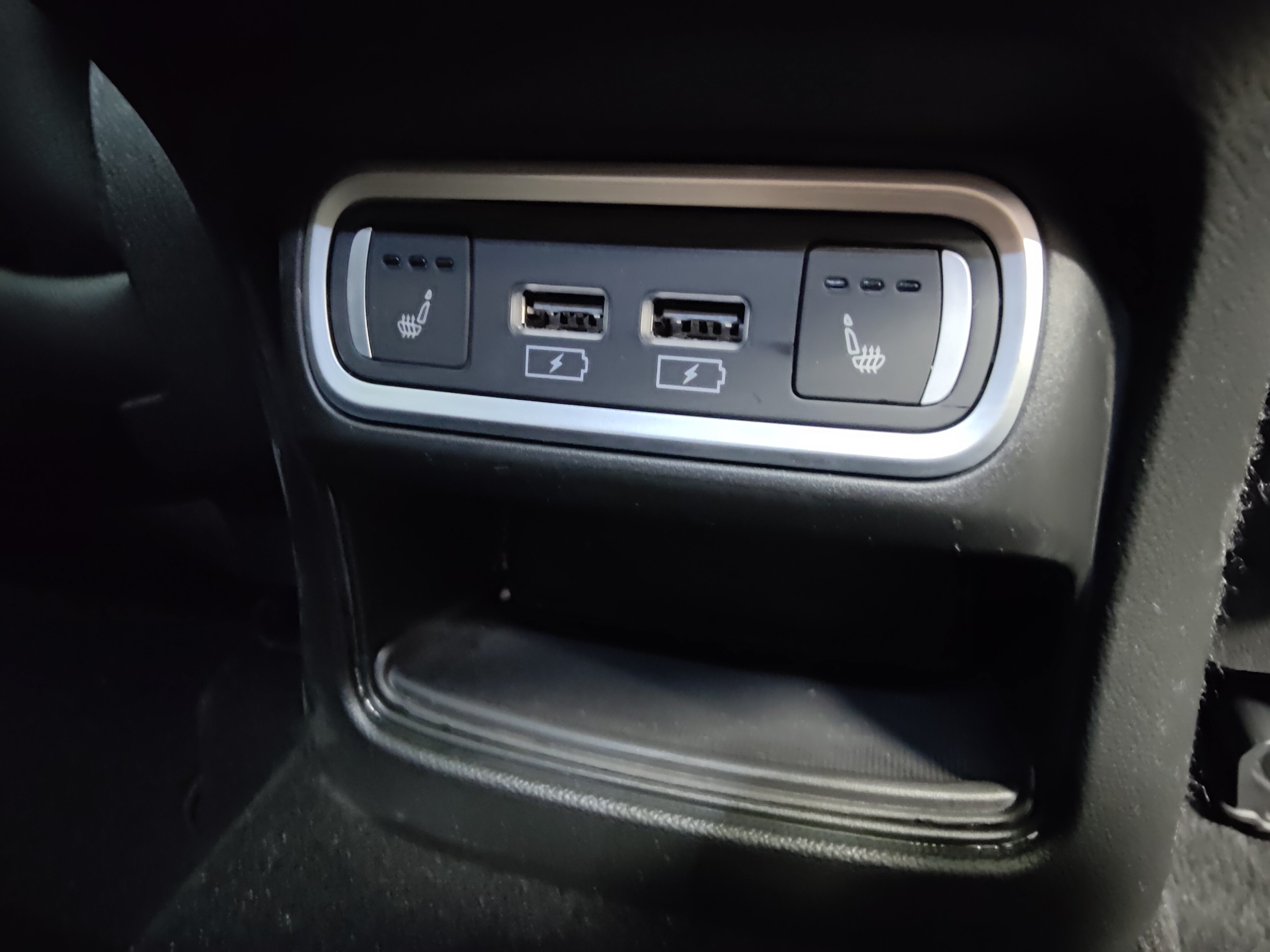 Used 2025 Alfa Romeo Stelvio Sprint AWD/4WD image 24