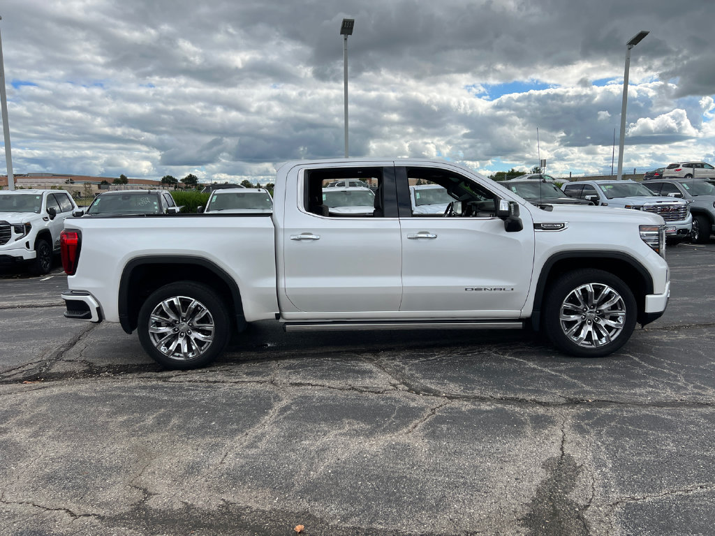 Used 2022 GMC Sierra 1500 Denali w/ Denali Reserve Package AWD/4WD image 6