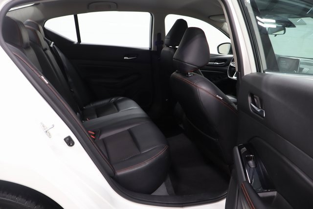 Used 2024 Nissan Altima 2.5 SR image 16