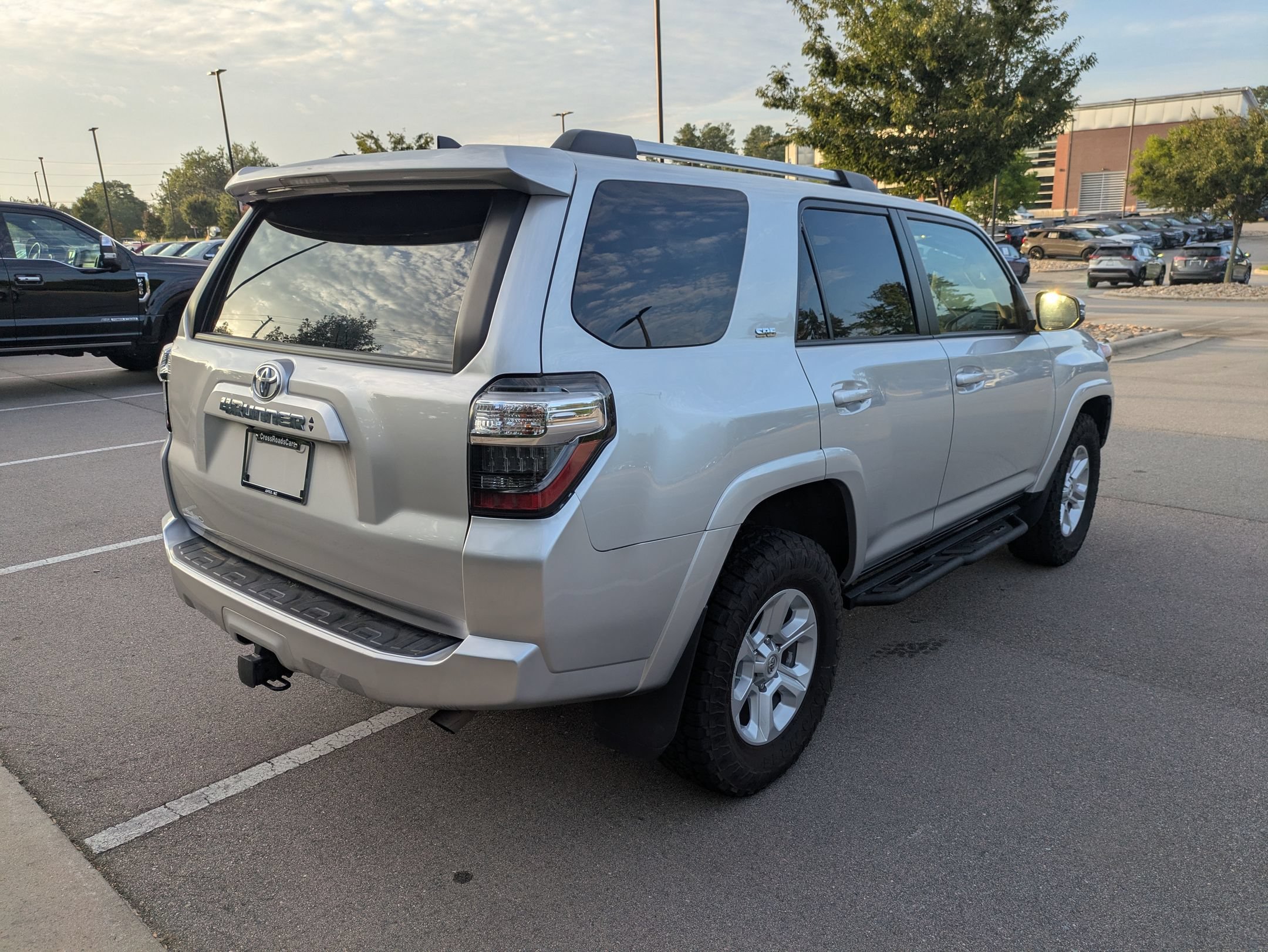 Used 2023 Toyota 4Runner SR5 Premium AWD/4WD image 4