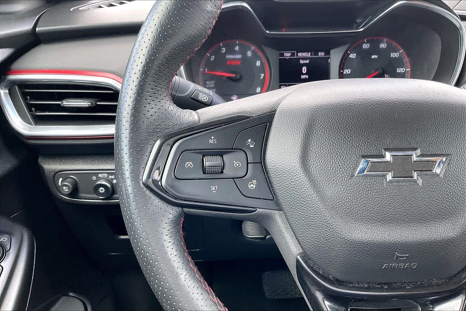 Used 2022 Chevrolet TrailBlazer RS FWD image 23