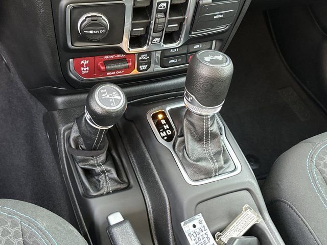 Certified 2025 Jeep Wrangler Unlimited Rubicon 4xe w/ Safety Group image 29