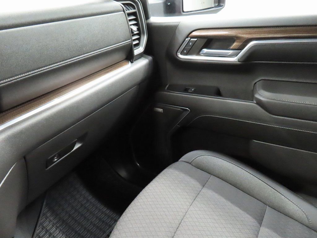 Used 2024 Chevrolet Silverado 1500 RST image 20