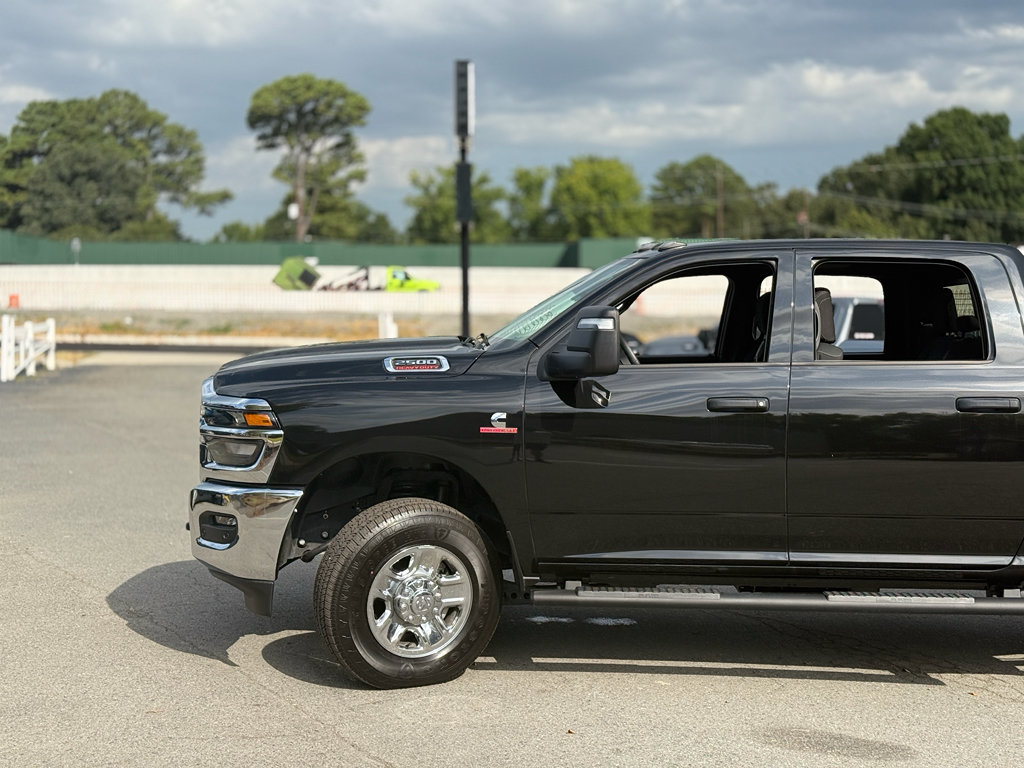 Used 2025 RAM 2500 Tradesman AWD/4WD image 11